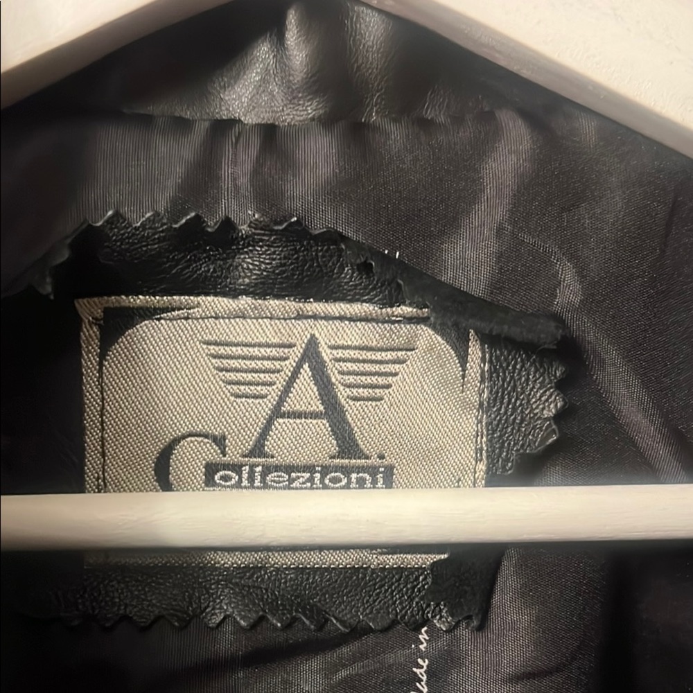 Vintage Armani Collezioni Black leather Lightweight Jacket Sleek Design Vintage - Picture 6 of 17